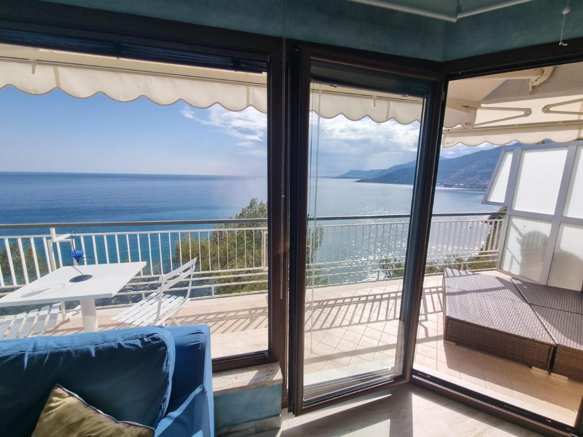 Sea And Monaco Charme View On The Beach Ventimiglia Exterior foto